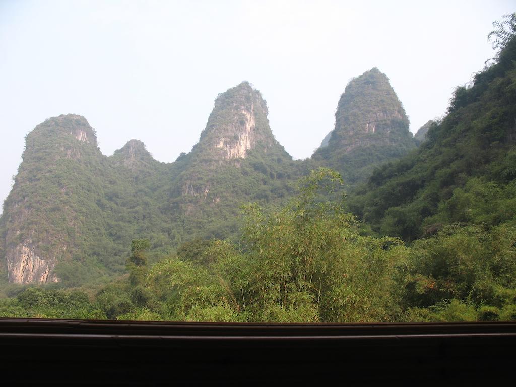 Yangshuo Peaceful Valley Retreat Hotel Buitenkant foto