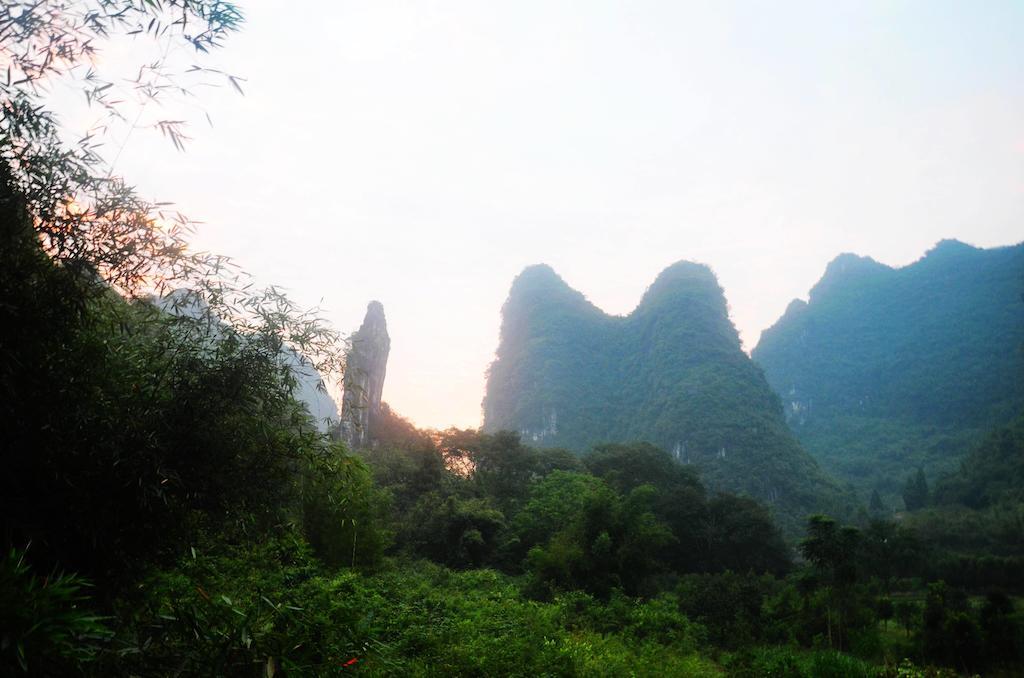 Yangshuo Peaceful Valley Retreat Hotel Buitenkant foto